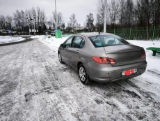 Peugeot 408