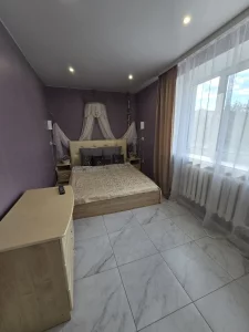 Двухкомнатная в центре