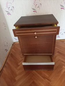 Тумбочки прикроватные