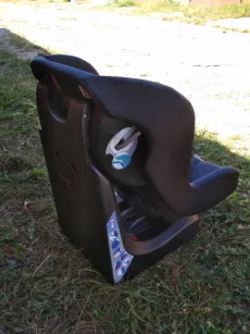 Автомобильное кресло Chicco 9-18 кг