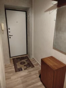 2х комнатную квартиру в районе белой церкви,