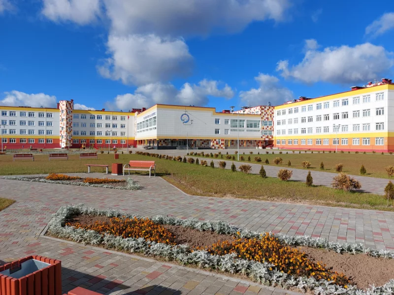 «Жалюзи СанЛайн» украсили окна 35 школы