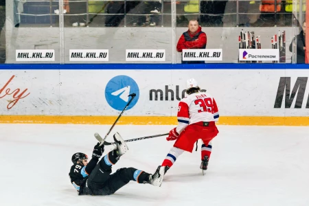 «Динамо-Шинник» не смог остановить «Локо»: бобруйчане уступили в домашнем поединке МХЛ со счетом 1:5