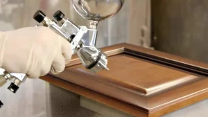 Маляр-отделочник изделий из древесины