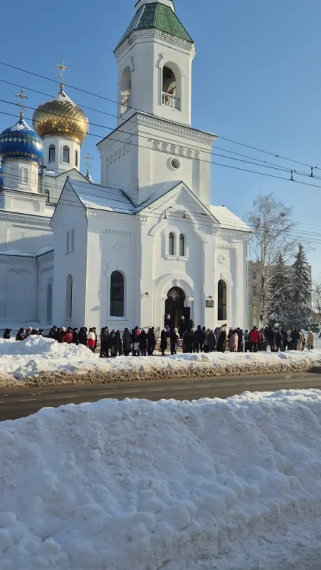 Очередь в храм