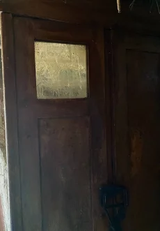 Шкаф. Антиквариат