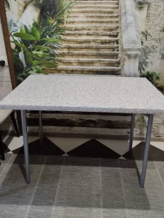 Стол обеденный