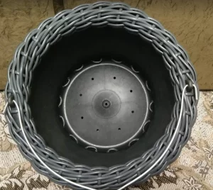 Кашпо из ротанга