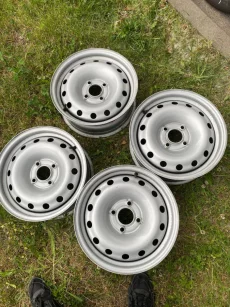 Диски Штампованные Trebl 15R 4x108