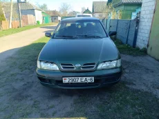 Автомобиль Ниссан