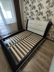 Двуспальная кровать