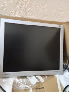 Монитор Samsung б/у
