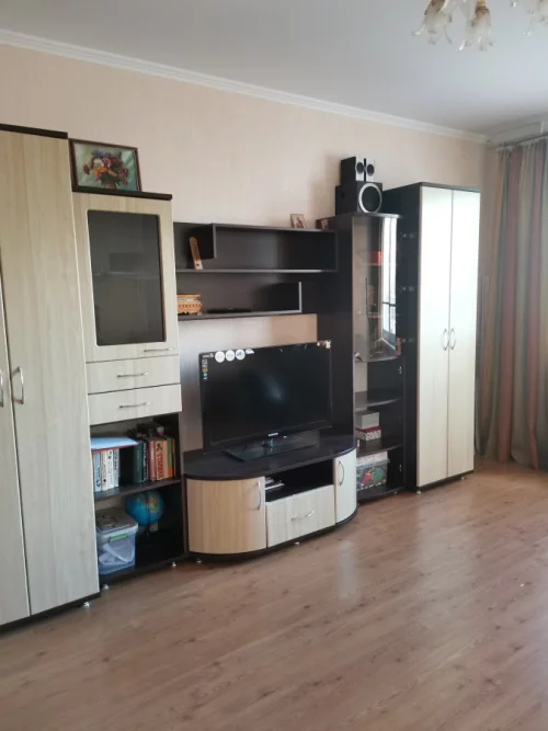 2хкомнатную квартиру, р-н Западный