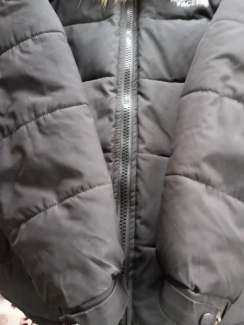 Зимнию куртку для мальчика