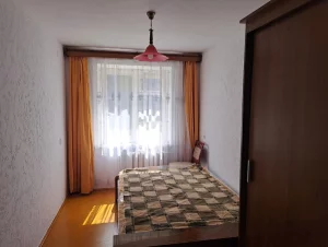 2-х комнатная квартира. Район роддома. 350 руб