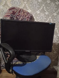 МониторSamsung SyncMaster . 100р р