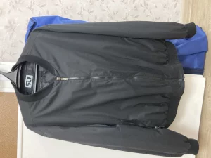 Продам куртку-бомбер