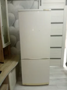 Продам холодильник