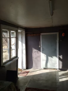 Участок земли с летним домиком