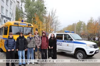 Школьников пригласили в милицию. День открытых дверей прошел в УВД Бобруйского горисполкома