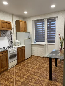 1-ую квартиру на длительный срок