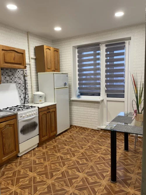 1-ую квартиру на длительный срок