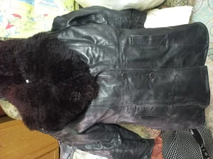 Кожанное пальто на материал