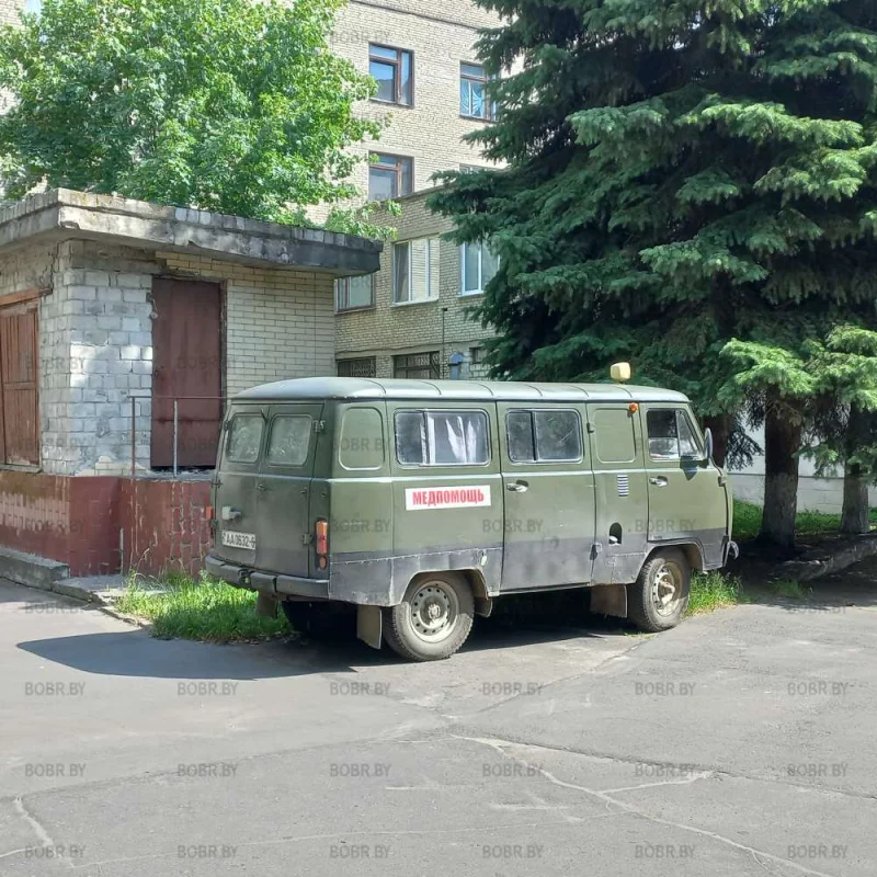 Давно пора ей на пенсию, но она спасёт ещё много людей