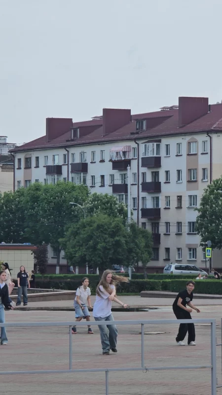 На площади Ленина какое-то мероприятие происходит