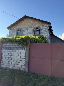 Продам дом в деревне Савичи