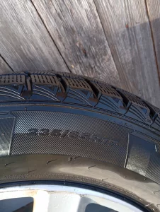 Зимняя резина на литых дисках