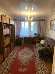 Трехкомнатная квартира в Кировске