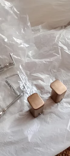 Крючки (вешалки)для ванной, кухни