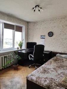 4-х комнатная с кухней-столовой