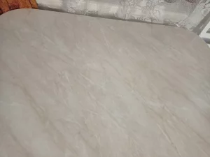 Обеденный стол