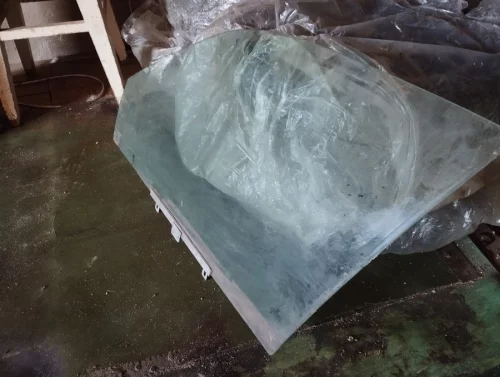 Стекло водительское