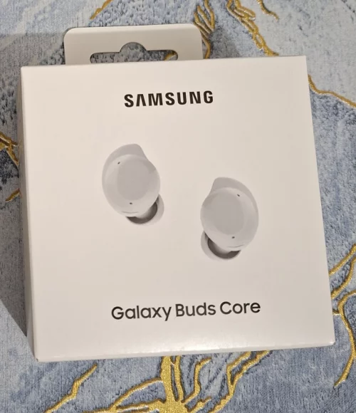 Новые наушники Samsung Buds Core