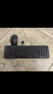 Клавиатуру и мышку Logitech