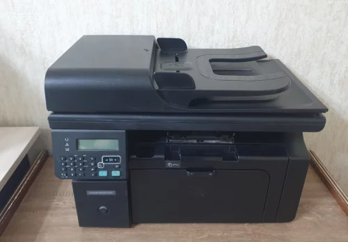 Лазерный МФУ HP LaserJet Pro M1212NF
