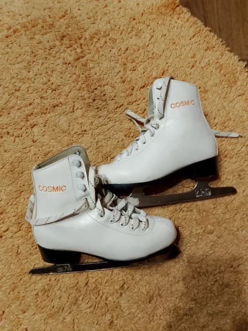 Коньки Космик
