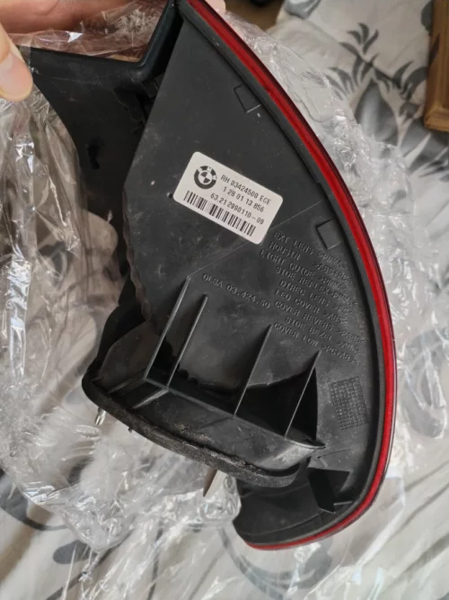 Задний правый фонарь