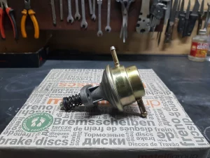 Бензонасос Опель Аскона