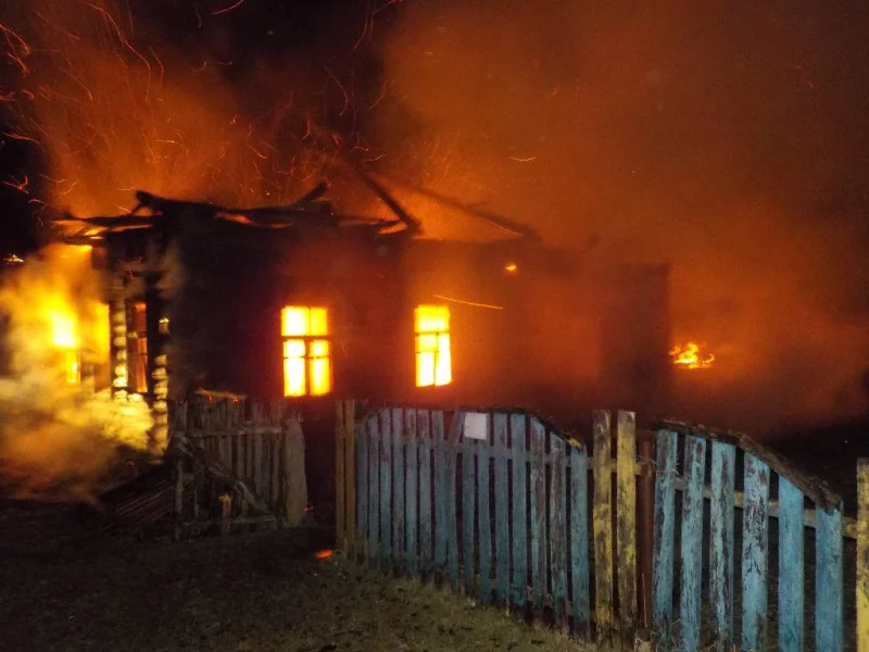 В Пасхальную ночь под Бобруйском сгорел дом