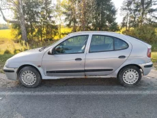 Рено меган 2001г. 1.6 бензин 2000 бел.руб