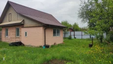 Добротный деревянный дом по адресу пер.Ручейный