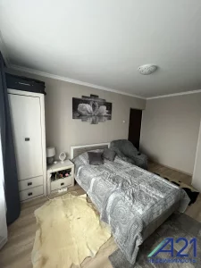 Двухкомнатная квартира с косметическим ремонтом