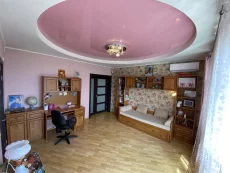 Комфортабельный коттедж. Дорого