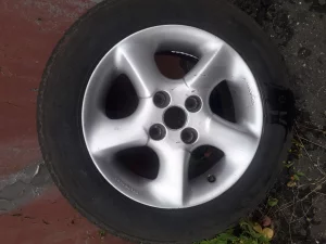 Зимние шины MAXXIS 195*65*15на дисках