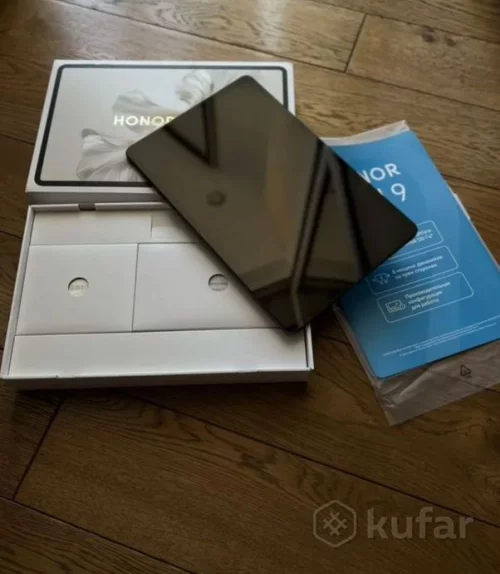 Планшет HONOR Pad 9 8/128 Гб как новый