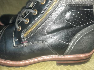 продам ботинки 44 размер